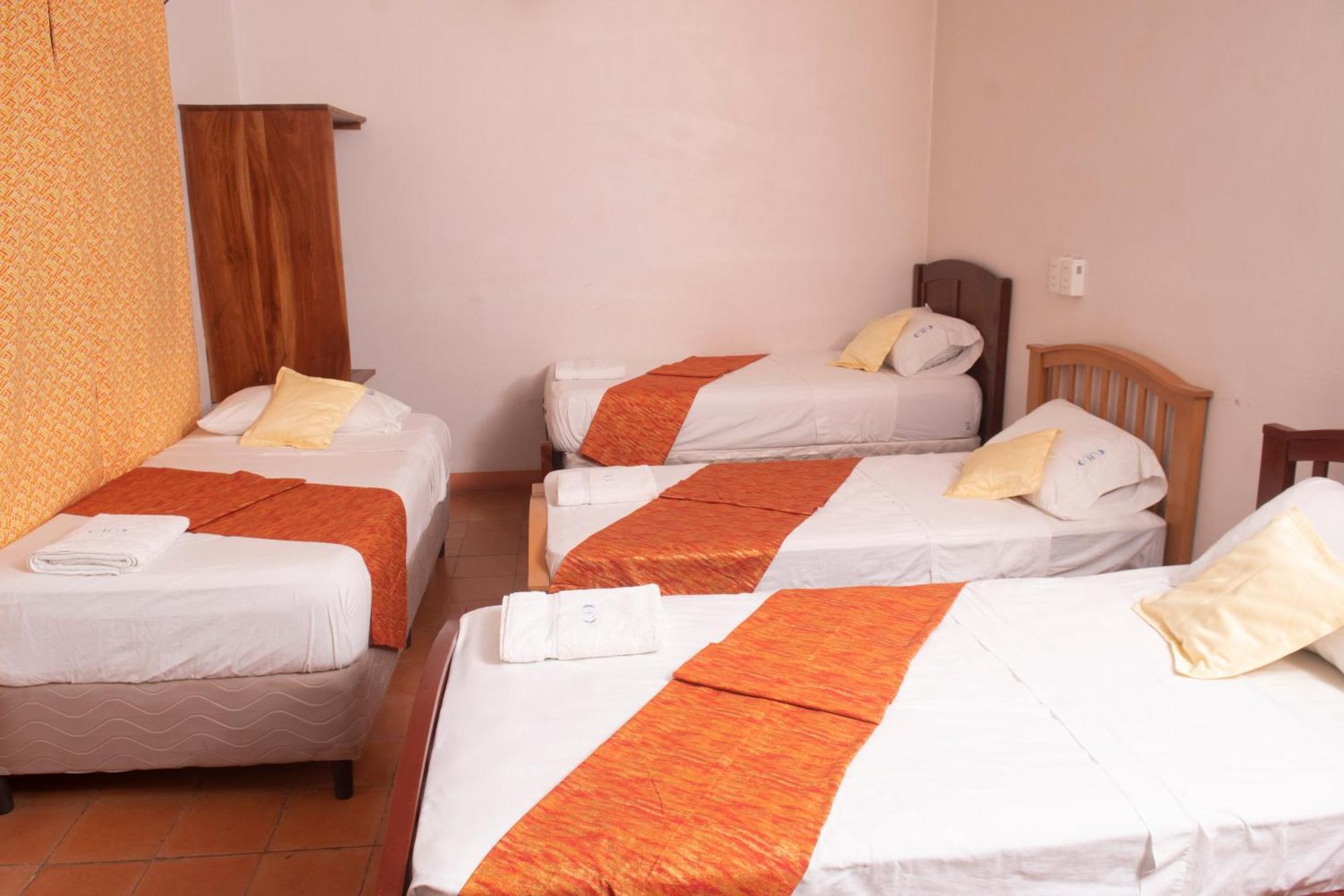 Hotel Hellenika León Exterior foto